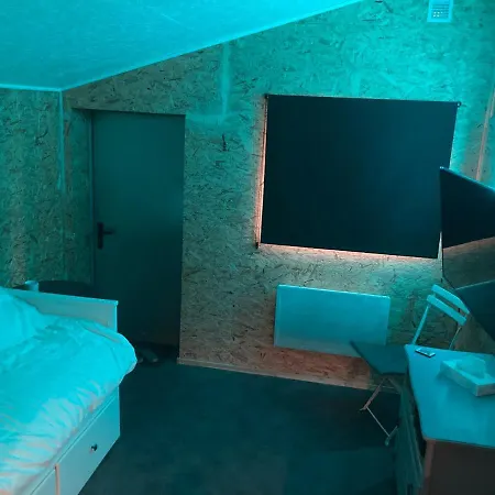 Διαμέρισμα Avec Terrasse Et Parking Au Mans