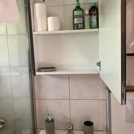 Avec Terrasse Et Parking Au Mans Λε Μανς